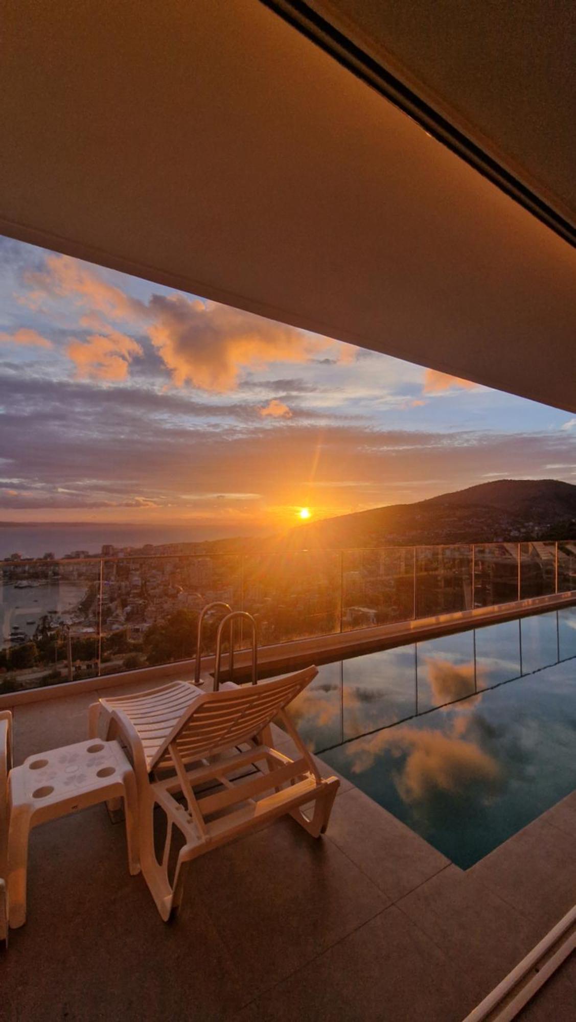 Hotel Sunset Shoreline - Sea View - Free Private Parking - Pool Saranda