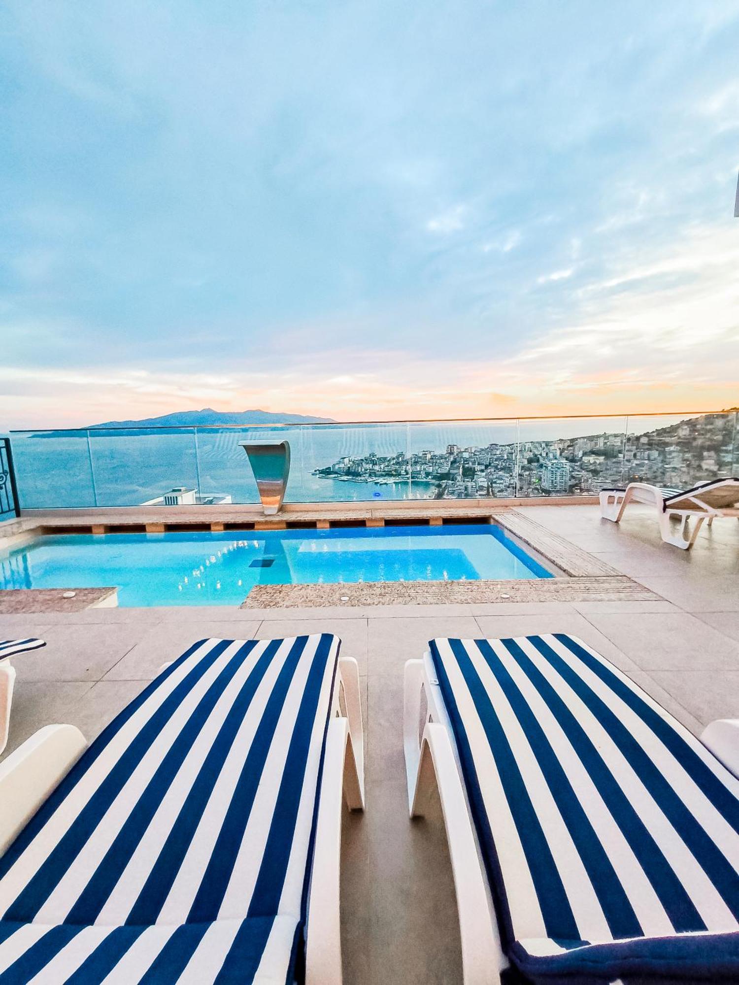 Sunset Shoreline - Sea View - Free Private Parking - Pool Hotel