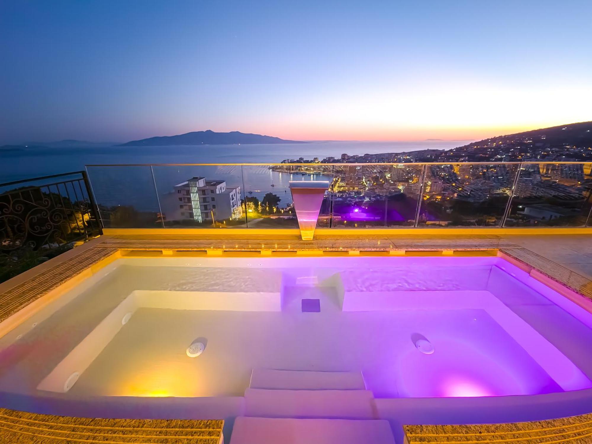 Sunset Shoreline - Sea View - Free Private Parking - Pool 4*